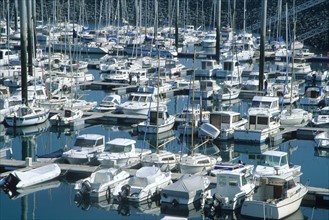 France, Bretagne, Cotes d'Armor, cote du goelo, saint quay portrieux, port de plaisance, voiliers, vedettes,