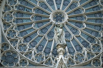 France, Haute Normandie, Seine Maritime, Rouen, cathedrale
portail des libraires
rosace, statue, vitrail, sculpture, art gothique,