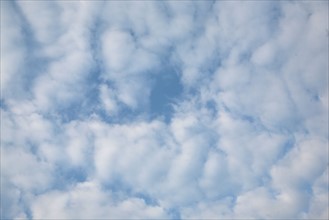 France, Bretagne, Cotes d'Armor, baie de saint brieuc, pointe du roselier, ciel nuageux, nuages,