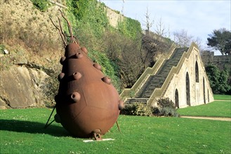 France, Bretagne, Finistere, nord, cours dajot, fortifications, vestige seconde guerre mondiale, escaliers,