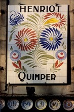 Plaque de la faïencerie Henriot à Quimper