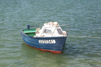 France, Bretagne, Finistere sud, Cornouaille, Benodet, face a sainte Marine, bateau, plage du coq,