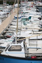 France, Bretagne, Finistere, presqu'ile de crozon, morgat, port de plaisance, petits bateaux,