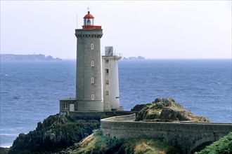 France, Bretagne, Finistere nord, cotes des abers, phare de petit minou dans le goulet de brest, rade, signalisation maritime,