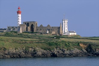 France, Bretagne, Finistere nord, cotes des abers, pointe saint mathieu, phare, semaphore, ancienne abbaye,