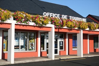 France, Bretagne, Finistere Sud, Cornouaille, Concarneau, office du tourisme, quai de l'aiguillon,