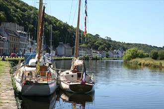France, Bretagne, Finistere, canal de nantes a brest, port launay, plaisance, quai,