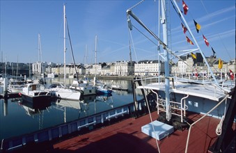 France, Basse Normandie, Manche, Cotentin, Cherbourg, port, bassin du commerce, chalutier le Jacques-Louise
ouvert a la visite,