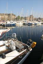 France, Bretagne, Ille et Vilaine, Saint-Malo, le port de plaisance, les remparts et la ville intra muros, vauban, voiliers, bateaux, pontons, quai,