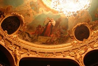 France, Basse Normandie, Manche, Cotentin, Cherbourg, theatre, a l'italienne, architecte Charles Lalande disciple de Garnier, plafond peint,