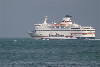 France, Basse Normandie, Manche, Cotentin, Cherbourg, ferry de la brittany ferries, trafic trans Manche, grande rade ouest, depart 
du Bretagne