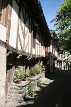 France, Bretagne, Morbihan, malestroit, village, maisons a pans de bois, colombages, ruelle medievale, habitat traditionnel,
