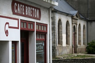 France, Bretagne, Morbihan, ile de groix, le bourg, loctudy, cafe breton, eglise,