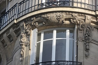 Building 134 rue de Grenelle in Paris (detail)