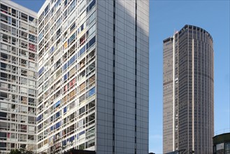 France, Paris 14e, Montparnasse, rue du Commandant Mouchotte, immeuble et Tour Montparnasse, architecture, fenetres,