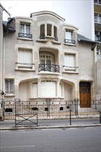 Hôtel Mezzara, 60 rue La Fontaine in Paris