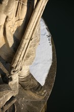 France, Paris 7e, pont de l'Alma, detail des pieds du zouave du pont de l'Alma, crues de la Seine, hiver, neige,