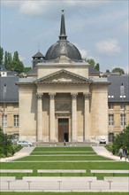 France, Haute Normandie, Seine Maritime, Rouen, avenue Pasteur
eglise de la madeleine, edifice religieux, pelouse, esplanade,