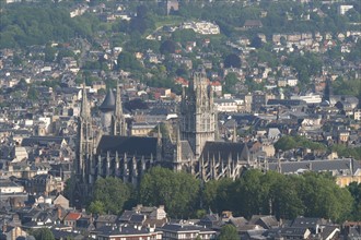 France, Haute Normandie, Seine Maritime, Rouen, eglise abbatiale Saint-Ouen, panorama depuis la cote sainte catherine, vue generale,