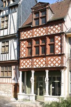 France, Haute Normandie, Seine Maritime, Rouen, rue du ruissel, detail facade maison, pans de bois, colombages, vieux Rouen, croisillons,