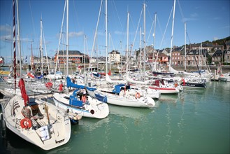 France, Haute Normandie, Seine Maritime, pays de Caux, Saint-Valery-en-Caux, port de plaisance, voiliers a quai, bateaux,