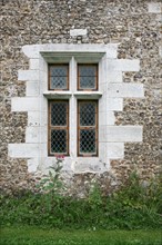 France, Haute Normandie, Seine Maritime, ecretteville les baons, manoir du catel, chateau medieval, detail fenetre, pierre et silex