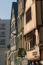 France, Haute Normandie, Seine Maritime, Rouen, place de la pucelle, facade, maisons a pans de bois, colombages, pignons,