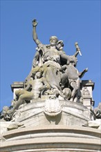 France, Haute Normandie, Seine Maritime, Rouen, rue aux ours, fontaine sainte marie, rue louis Ricard, 
fontaine monumentale edifiee en 1879,