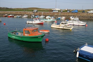 France, Basse Normandie, Manche, val de saire, fermanville, cap levi, port, barques, bateaux, peche, plaiisance,