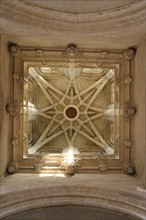 France, Basse Normandie, orne, argentan, detail de la tour lanterne de l'eglise Saint-Germain, nervures, art gothique,