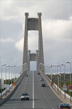 France, Haute Normandie, Seine Maritime, pont de Tancarville, circulation routiere sur le pont, voitures,
