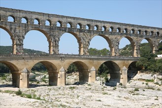 France, languedoc roussillon, gard, site du pont du gard, grand site, paysage, aqueduc romain, riviere le gardon, arches,