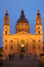 europe, Hongrie, budapest, basilique svent istvan, eclairage, nuit, baroque,
