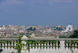 Italie, rome, panorama depuis le trastevere, ville, toits, vue d'ensemble, colinne, monument Victor Emmanuel II, Vittorio Emanuele II, balustrade,