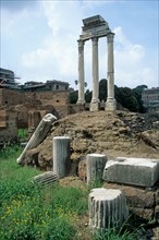 Italie, rome, antiquite, forum romain, vieux rome, ruines, statue, sculptures, colonnes,