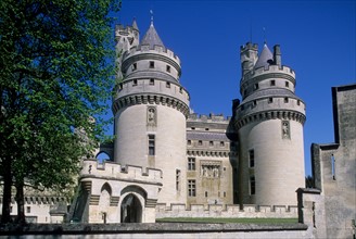 France, region picardie, oise, pierrefonds, chateau, neo gothique, Napoleon III, viollet le duc, monument historique,
