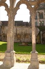 France, region picardie, oise, noyon, cathedrale 
cloitre, colonnes, religion, colonnes,
