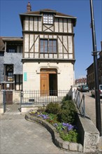 Maison de Calvin, place Aristide Briand à Noyon