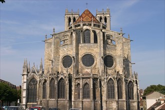 France, region ile de france, yvelines, mantes la jolie, seine, collegiale notre dame, chevet,