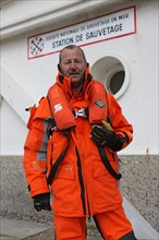 France, Haute Normandie, dieppe, station snsm, societe nationale de sauvetage en mer, presentation des nouvelles tenues 2009, mecenat total,