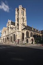 France, ile de france, paris 3e arrondissement, 254 rue saint martin, eglise saint nicolas des champs, facade donnant sur la rue saint martin, tour clocher,