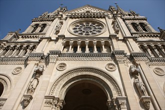 France, ile de france, paris 11e arrondissement, 71 boulevard voltaire, eglise saint ambroise, religion catholique, detail facade,