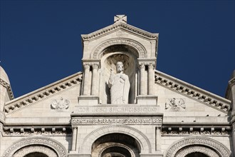 France, ile de france, paris 18e arrondissement, butte montmartre, basilique du sacre coeur, detail facade,