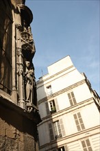 France, Ile de France, paris 5e arrondissement, rue saint severin, detail d'une niche sculptee de l'eglise saint severin,