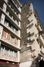 France, Ile de France, paris 15e arrondissement, 192 rue de vaugirard, pierres d'attente sur immeuble avec retrait