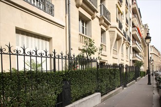 France, Garden on street