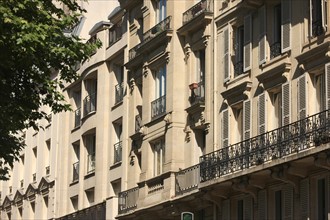 France, Ile de France, paris 16e arrondissement, rue d'auteuil, alignement entre le 52 et 60, facades, immeubles,
