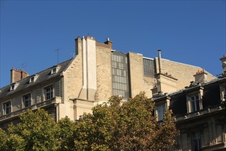 France, Ile de France, paris, 16e arrondissement, 52-54 avenue d'iena, immeuble haut laissant apparaitre une tranche,