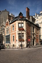 France, Ile de France, paris 17e arrondissement, rue legendre, angle avec lka rue de tocqueville, no30, hotel paticulier neo gothique,