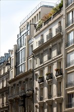 France, Ile de France, paris 17e arrondissement, 33 rue henri rochefort, haut inattendu, extension vers le haut,